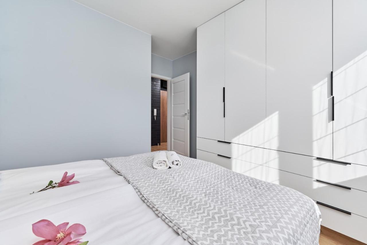Teczowa Apartment Old Town Wroclaw By Noclegi Renters Bagian luar foto