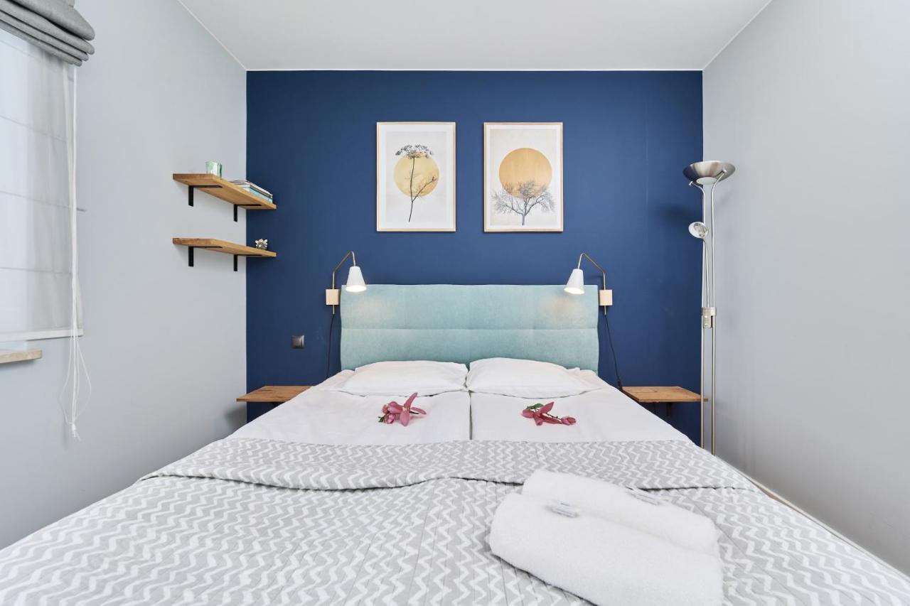 Teczowa Apartment Old Town Wroclaw By Noclegi Renters Bagian luar foto