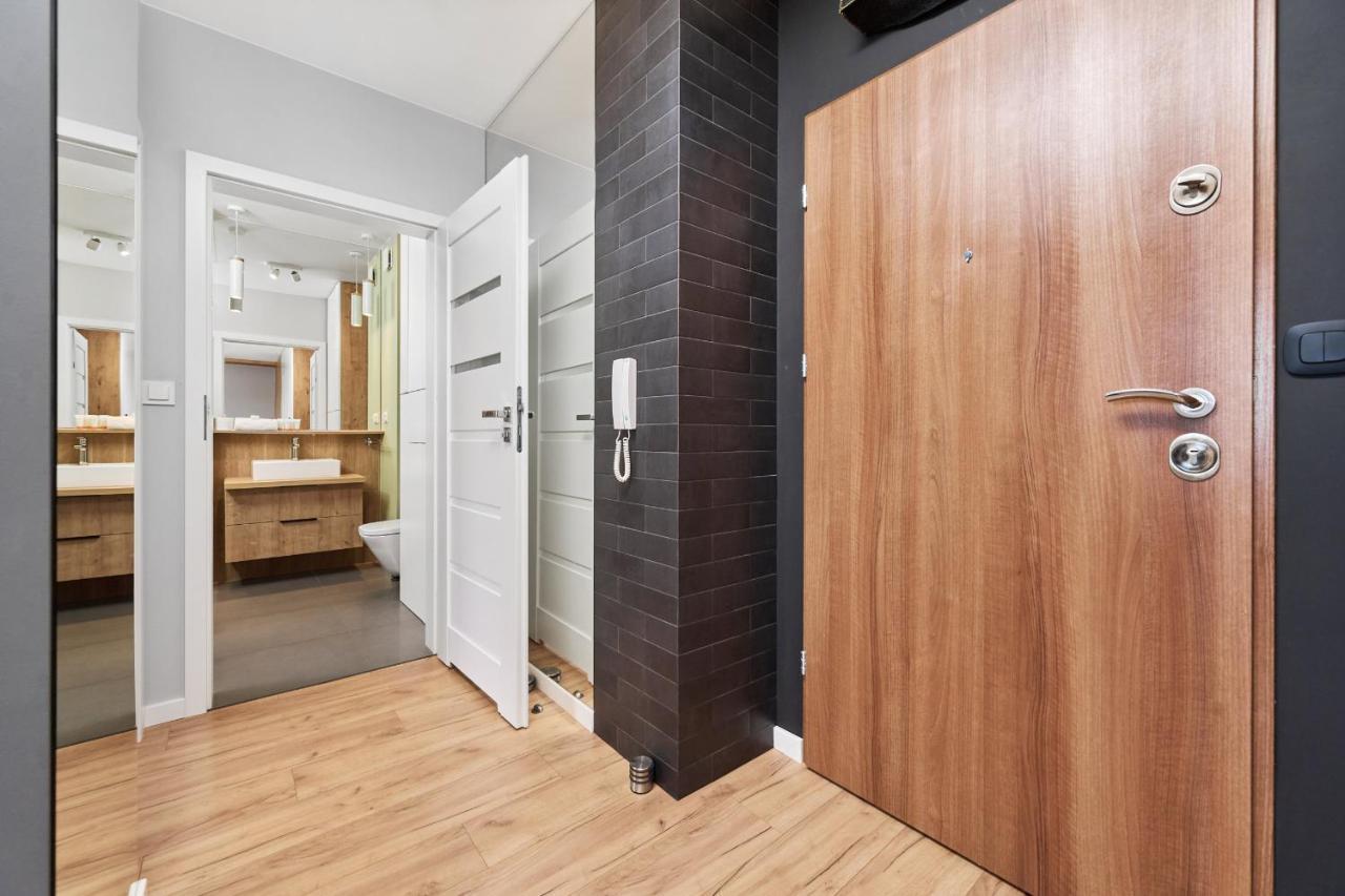 Teczowa Apartment Old Town Wroclaw By Noclegi Renters Bagian luar foto